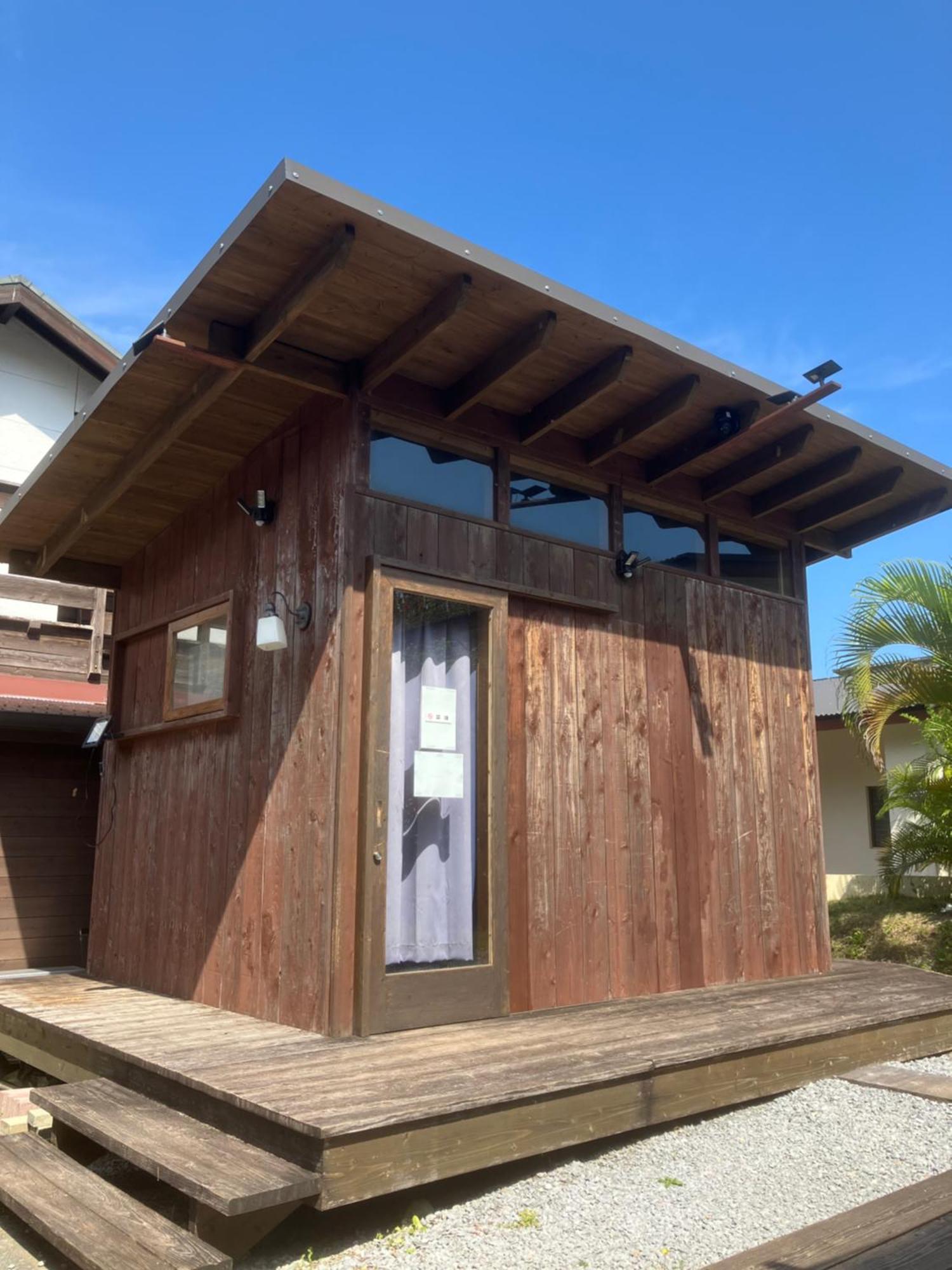 ホテル Ｐｅｎｓｉｏｎ　Ｓｈｉｍａｋａｚｅ 本部町 エクステリア 写真